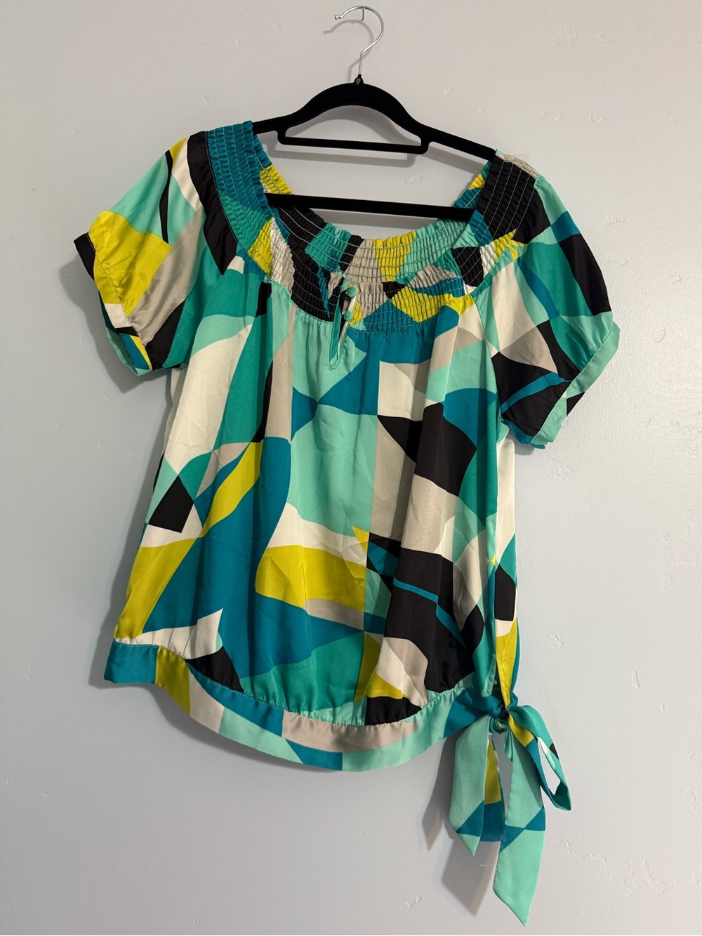 Y2K Style Off Shoulder Abstract Tie-Hem Top